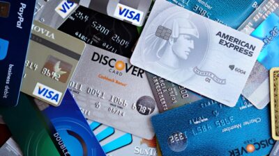 The Pros and Cons of Using Credit Cards Abroad