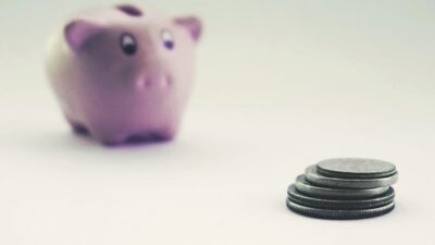 Embracing Financial Minimalism: How Simplifying Your Finances Can Boost Your Savings in 2026