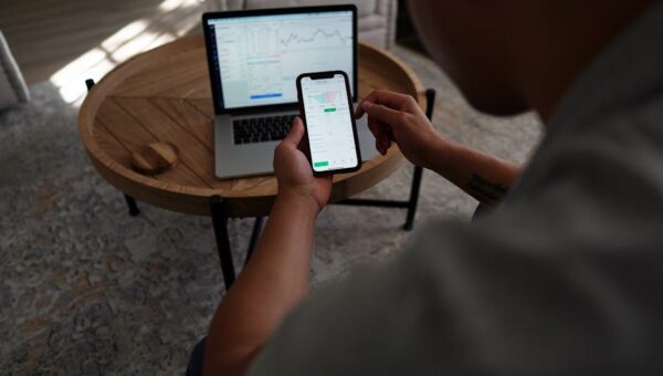 5 Reasons to Start Investing in Your 20s in 2026